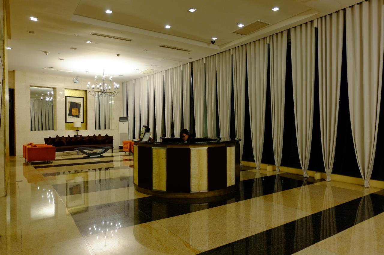 Bellagio Towers By Stays Ph Makati City ภายนอก รูปภาพ