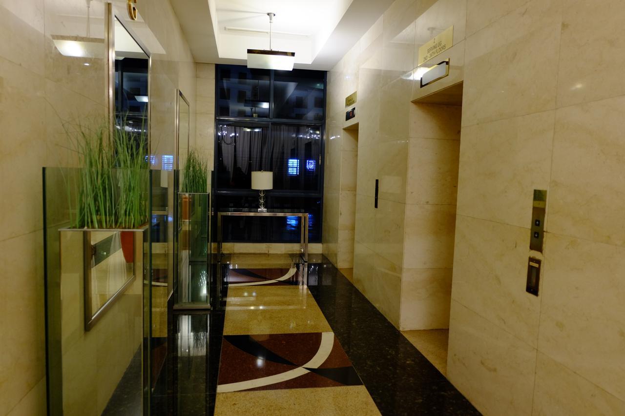 Bellagio Towers By Stays Ph Makati City ภายนอก รูปภาพ